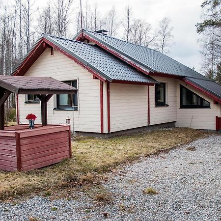 Cottage Kesaeranta Kumia Exterior photo