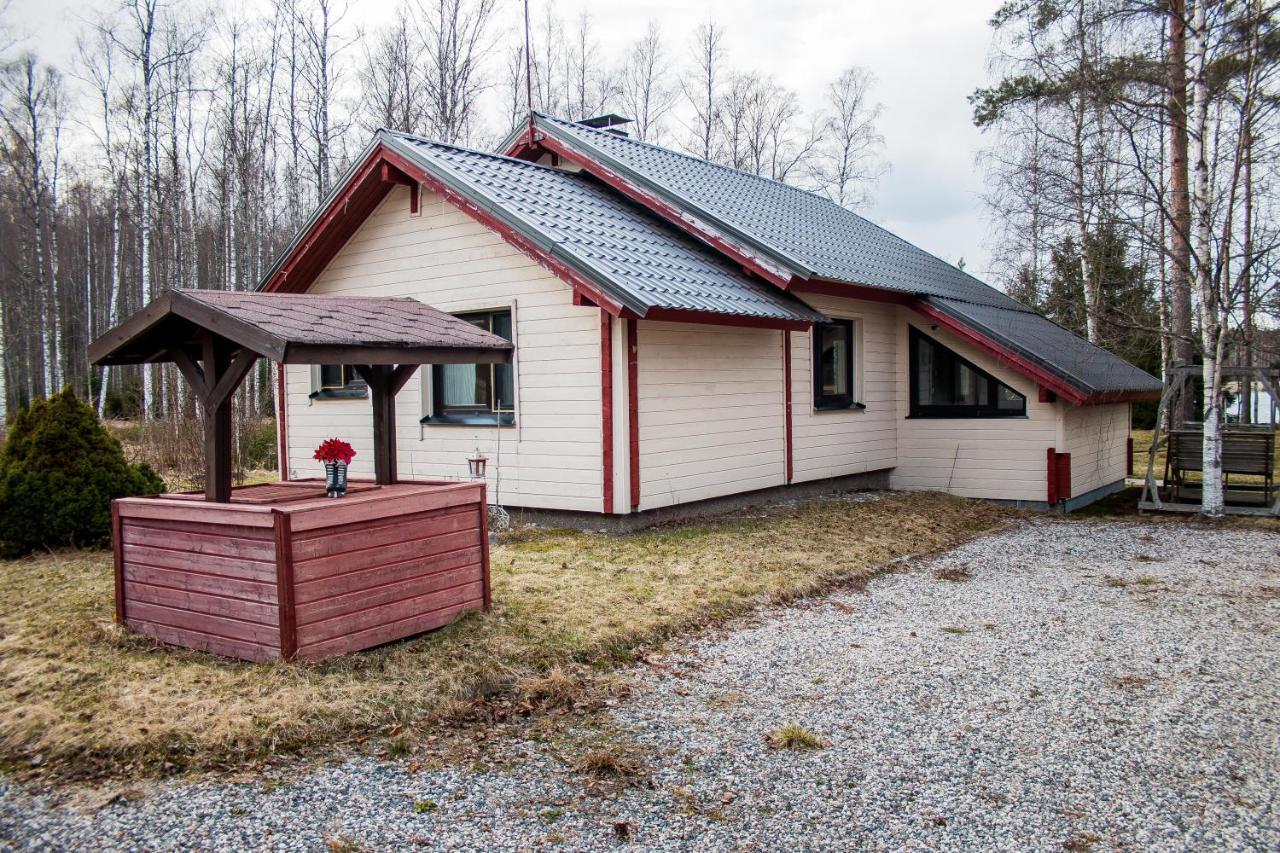 Cottage Kesaeranta Kumia Exterior photo